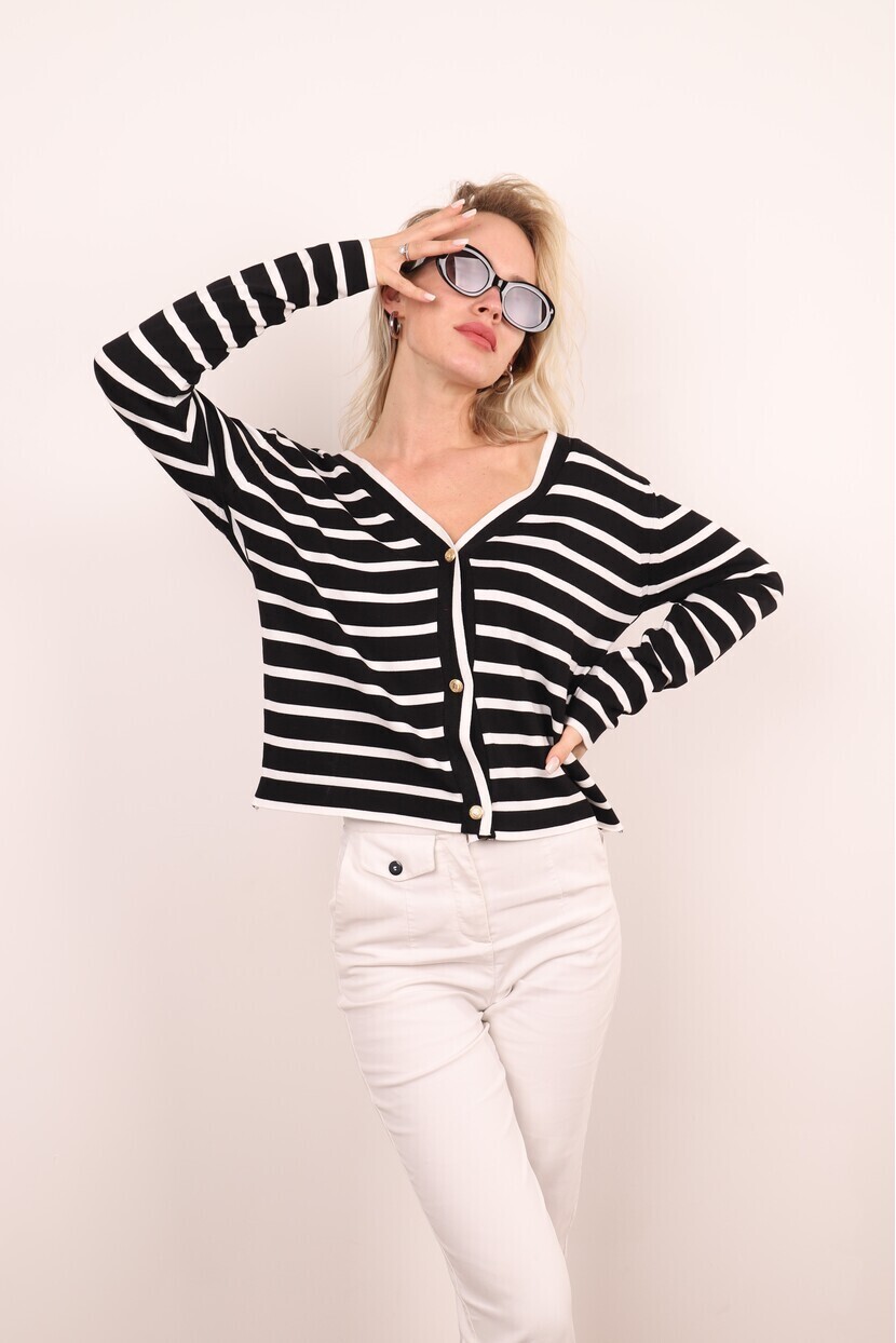 ÇİZGİLİ TRİKO HIRKA