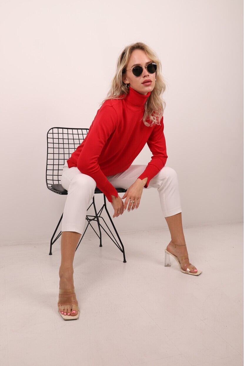 DİK YAKA BASIC TRİKO KAZAK