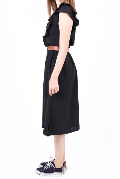 Fırfırlı Yanları Yırtmaçlı Elbise