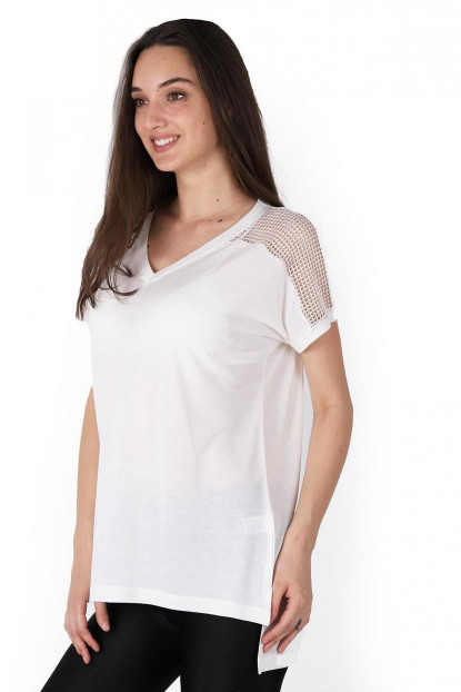 Omuz Detaylı Tişört