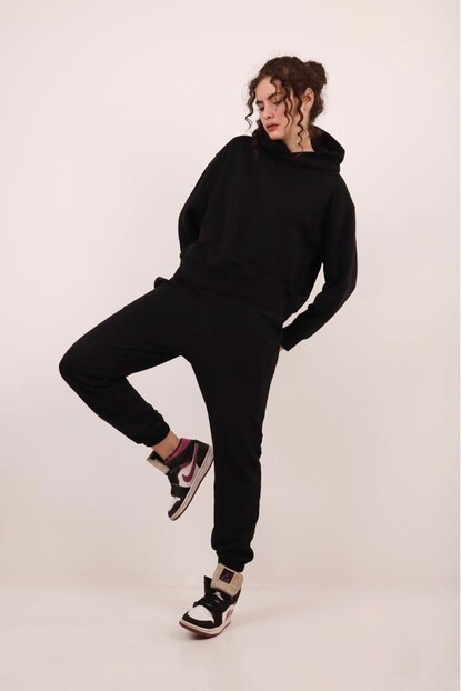 ALT ÜST EŞOFMAN TAKIMI