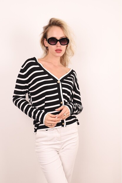 ÇİZGİLİ TRİKO HIRKA