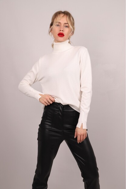 DİK YAKA BASIC TRİKO KAZAK