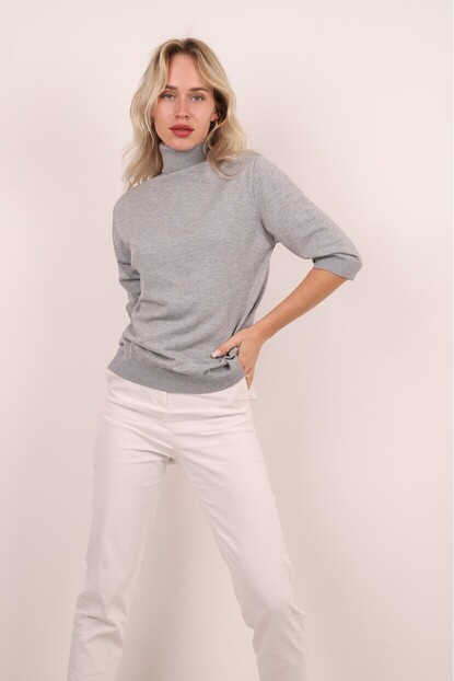 DİK YAKA ÖRGÜ KAZAK