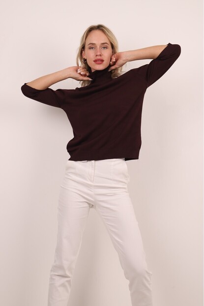 DİK YAKA ÖRGÜ KAZAK