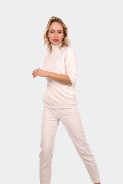 DİK YAKA ÖRGÜ KAZAK