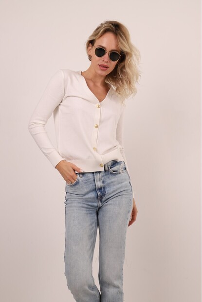 DÜĞMELİ ÖRGÜ HIRKA