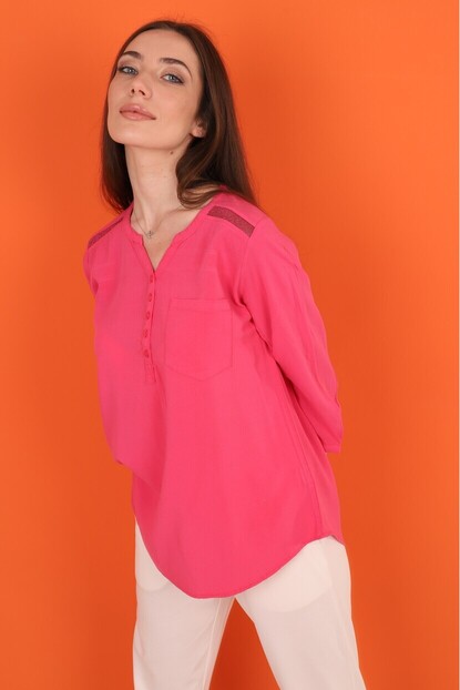 Omuz Sim Detaylı Gömlek