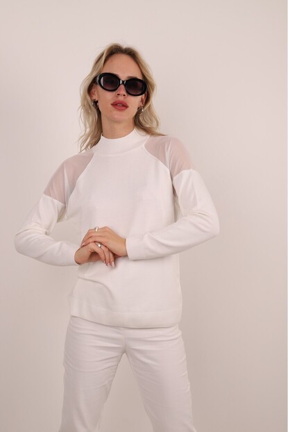 Omuz tül detaylı triko