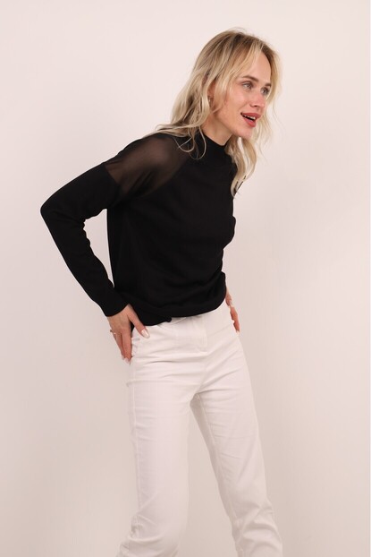 Omuz tül detaylı triko