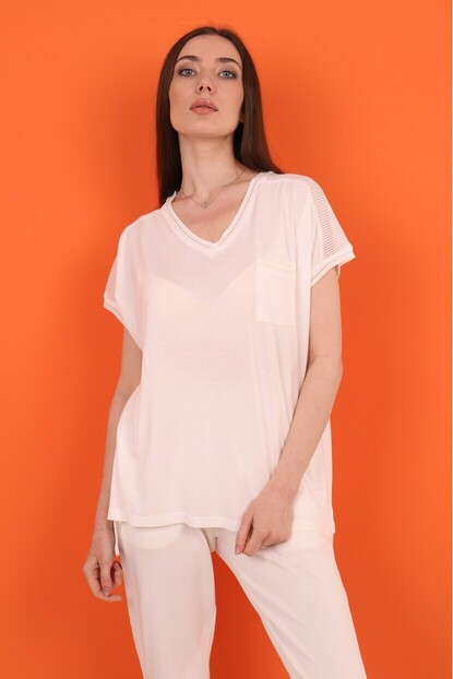 Omuz ve Yaka Detaylı Bluz 