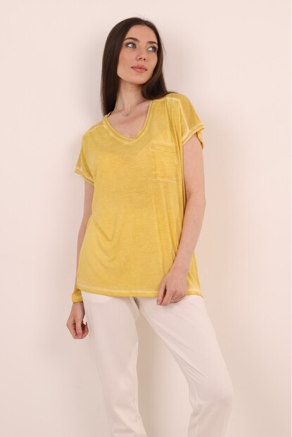 Omuz ve Yaka Detaylı Bluz 