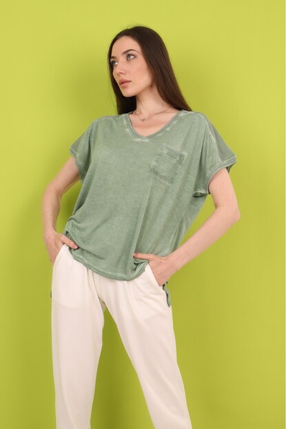 Omuz ve Yaka Detaylı Bluz 