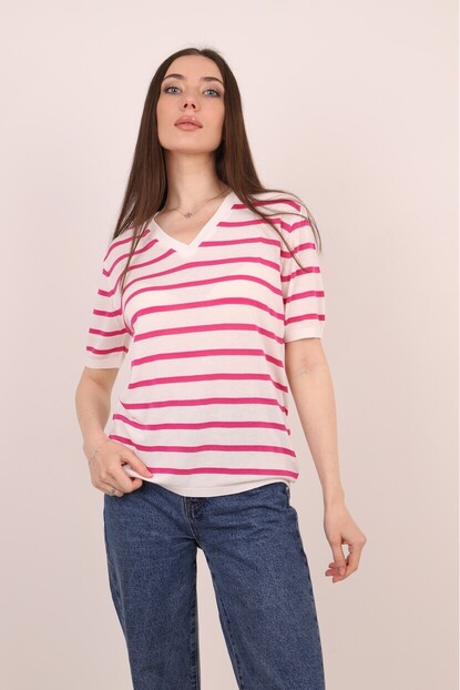 V Yaka Çizgili Triko