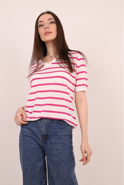 V Yaka Çizgili Triko