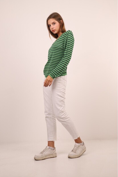 V Yaka Çizgili Triko