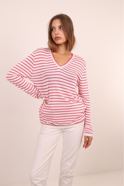 V Yaka Çizgili Triko