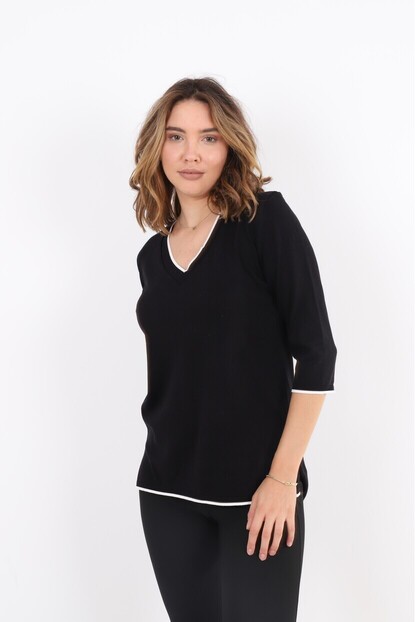 V Yaka Detaylı Triko