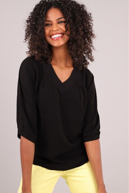 V Yaka Sim Detaylı Bluz