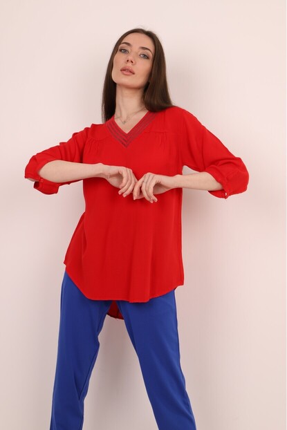 V Yaka Sim Detaylı Bluz