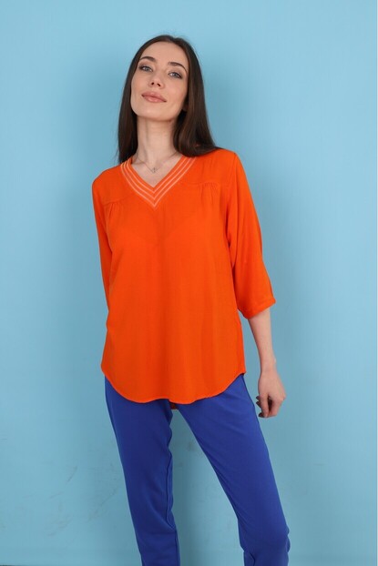 V Yaka Sim Detaylı Bluz 