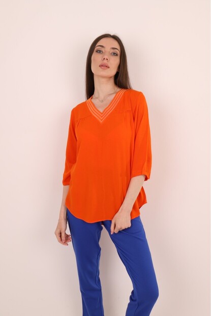 V Yaka Sim Detaylı Bluz 