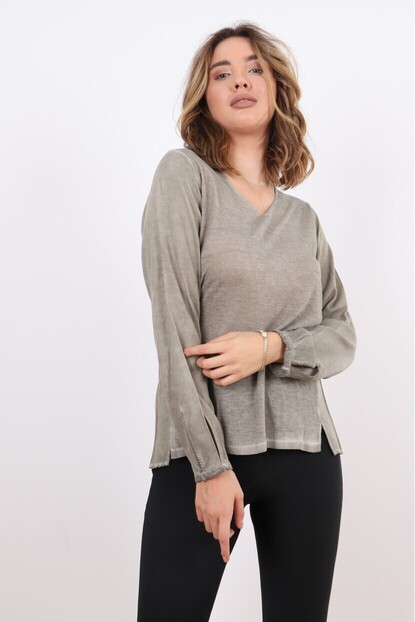 V Yaka Triko Dokuma Karışımlı Bluz
