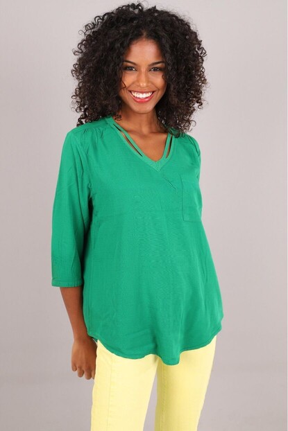 Yaka Detaylı Gömlek 