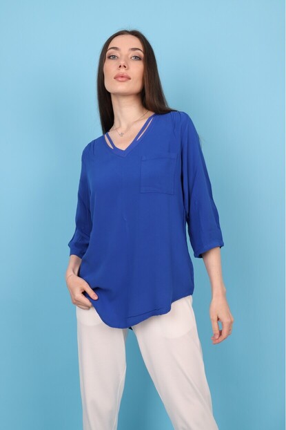 Yaka Detaylı Gömlek 