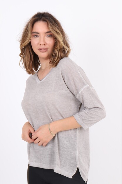 Yaka Sim Detaylı V Yaka Triko