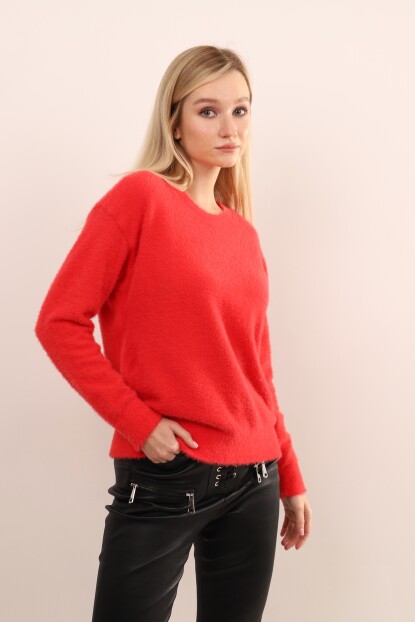 YUMUŞAK DOKULU KAZAK