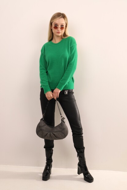 YUMUŞAK DOKULU KAZAK