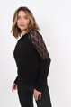 Lace shoulder detailed